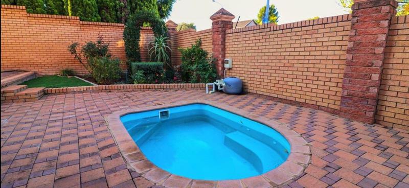 3 Bedroom Property for Sale in Heuwelsig Free State
